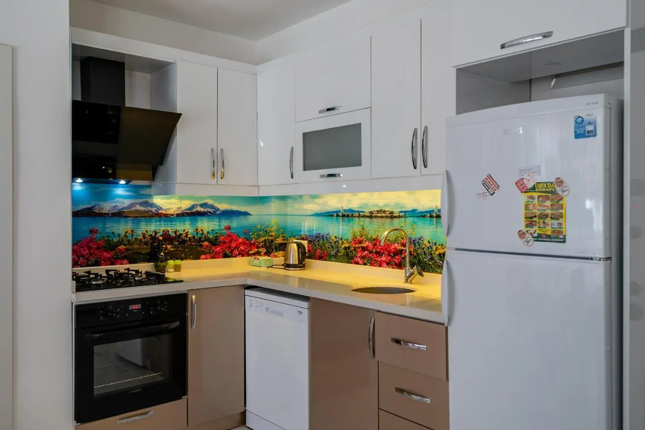 Sare Suites Downtown Antalya Aparthotel